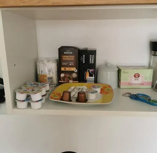 Mit Garten Und Terrasse