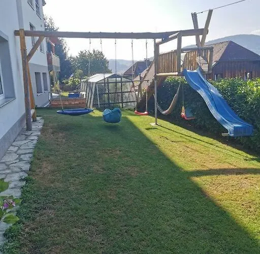 Mit Garten Und Terrasse Apartmán